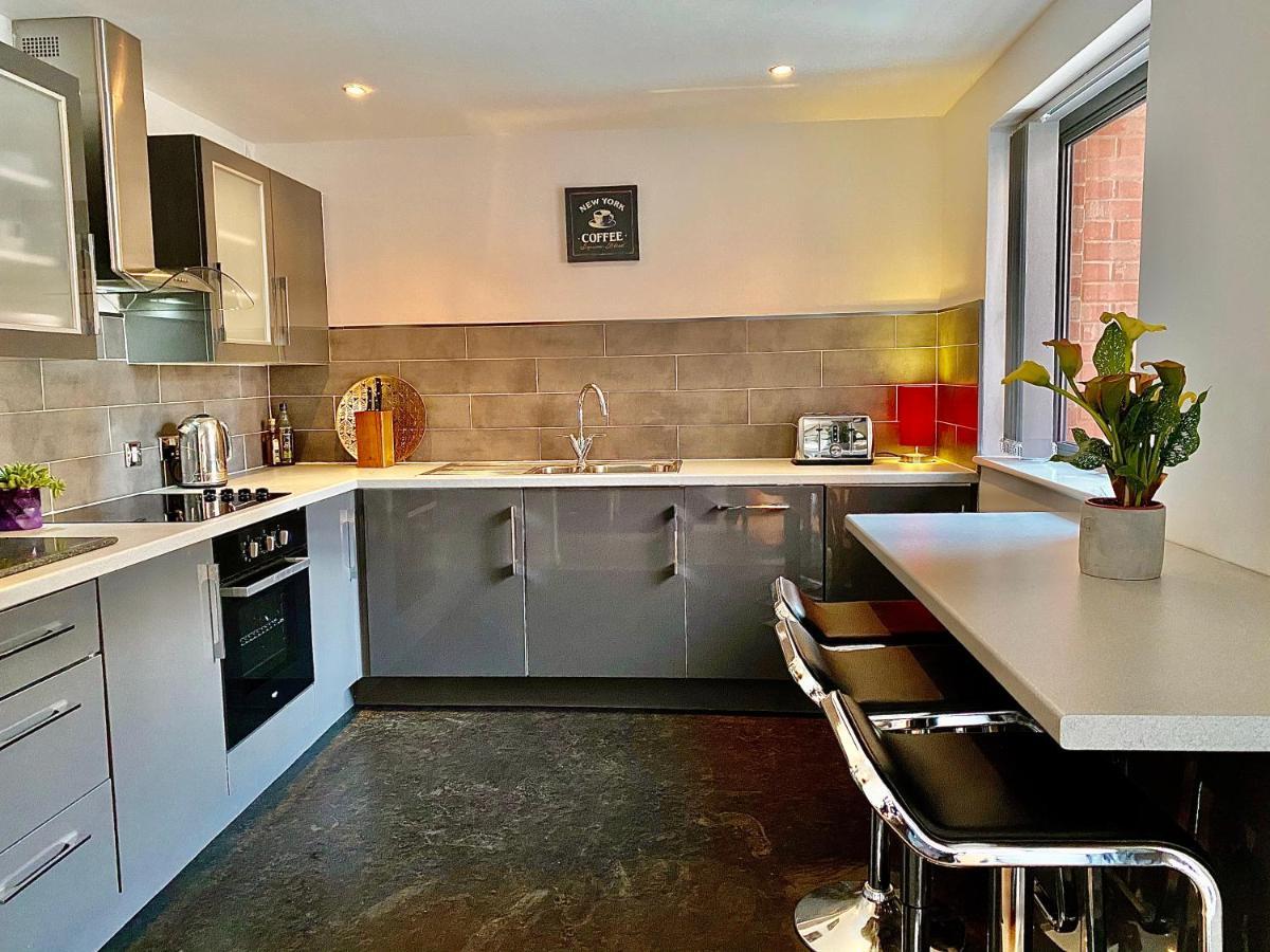Liverpool City Centre Apartment On Duke Street Exterior photo